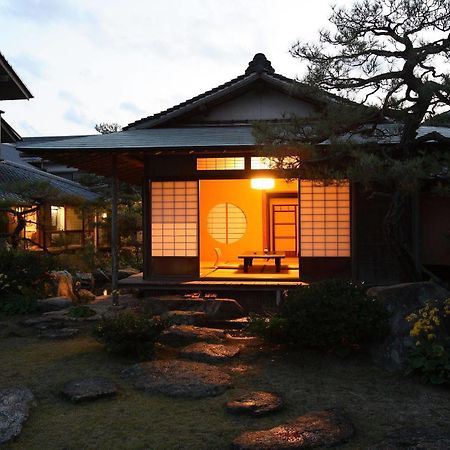 Hotel Yoyokaku Karacu Exteriér fotografie