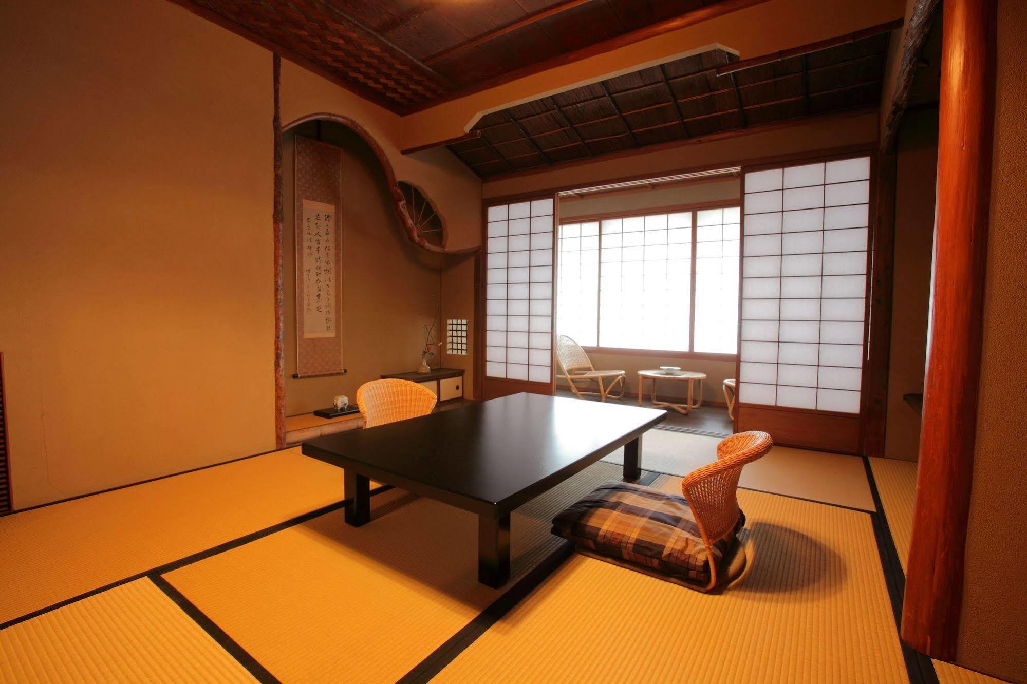 Hotel Yoyokaku Karacu Exteriér fotografie