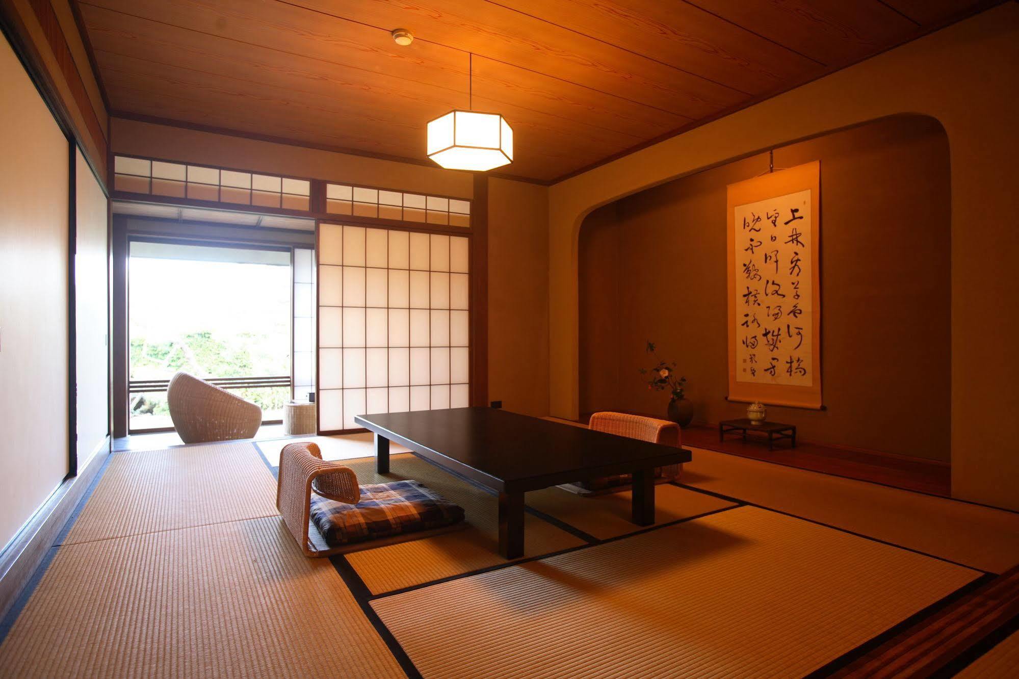 Hotel Yoyokaku Karacu Exteriér fotografie
